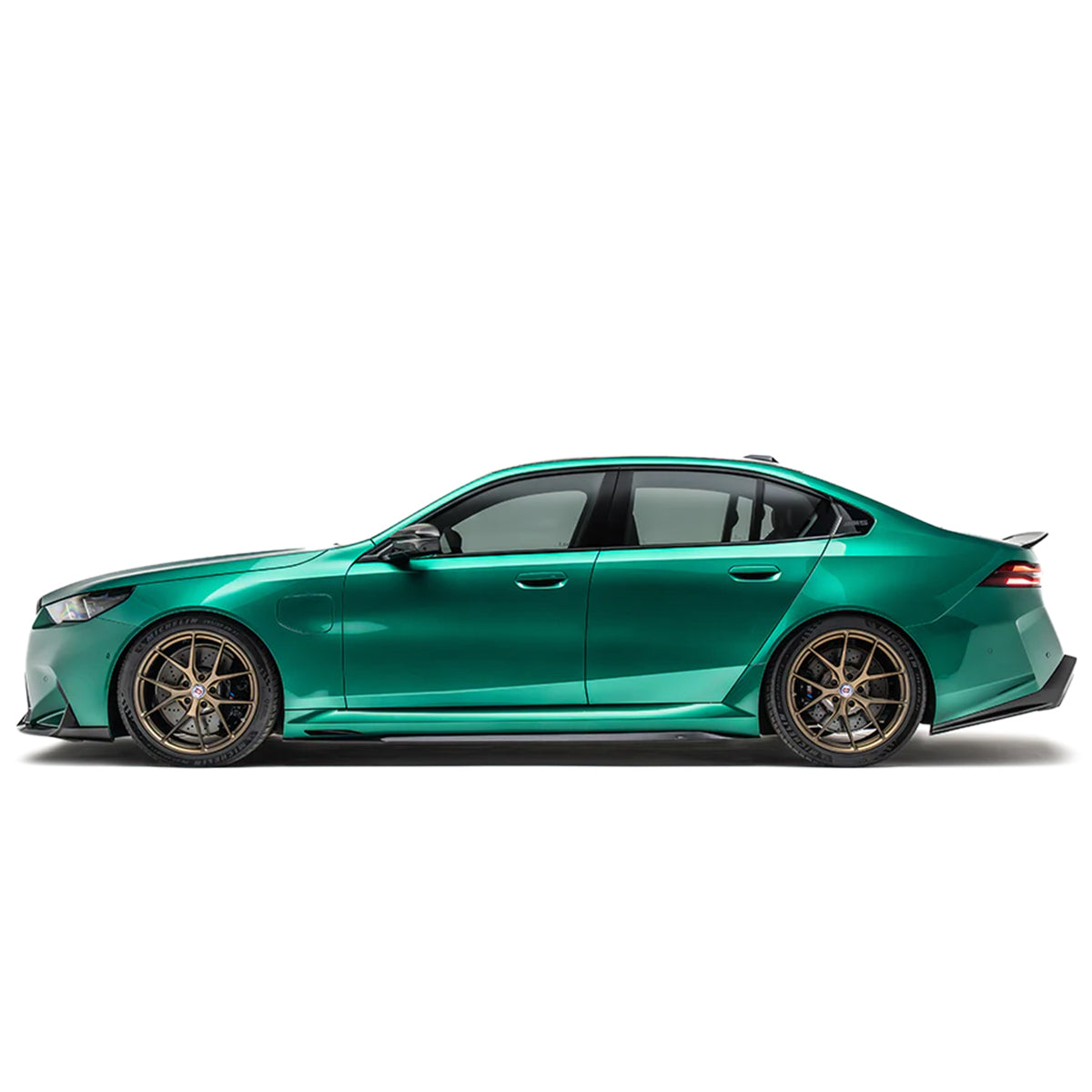 Adro - BMW G90 M5