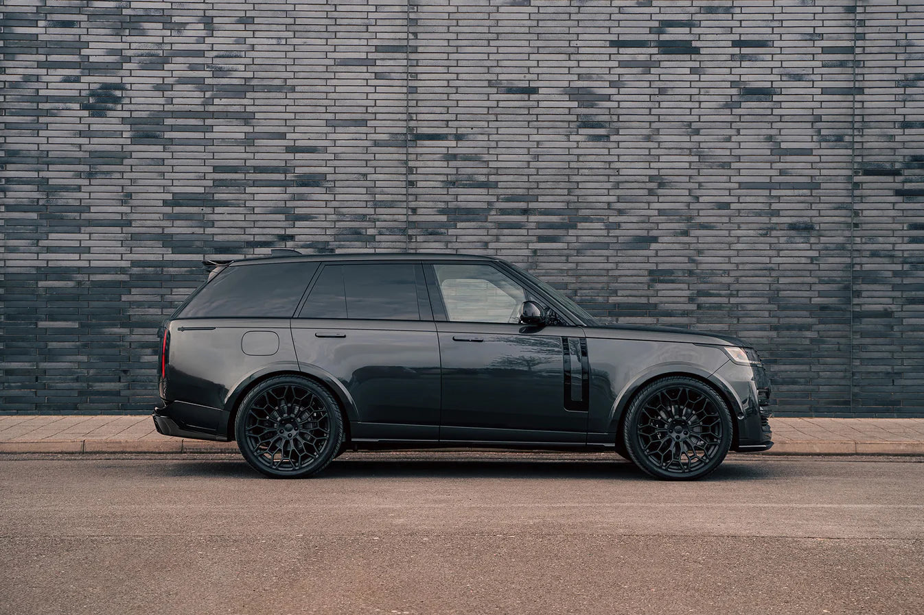 Range Rover Full Size L460 Carbon Fiber Widetrack Program