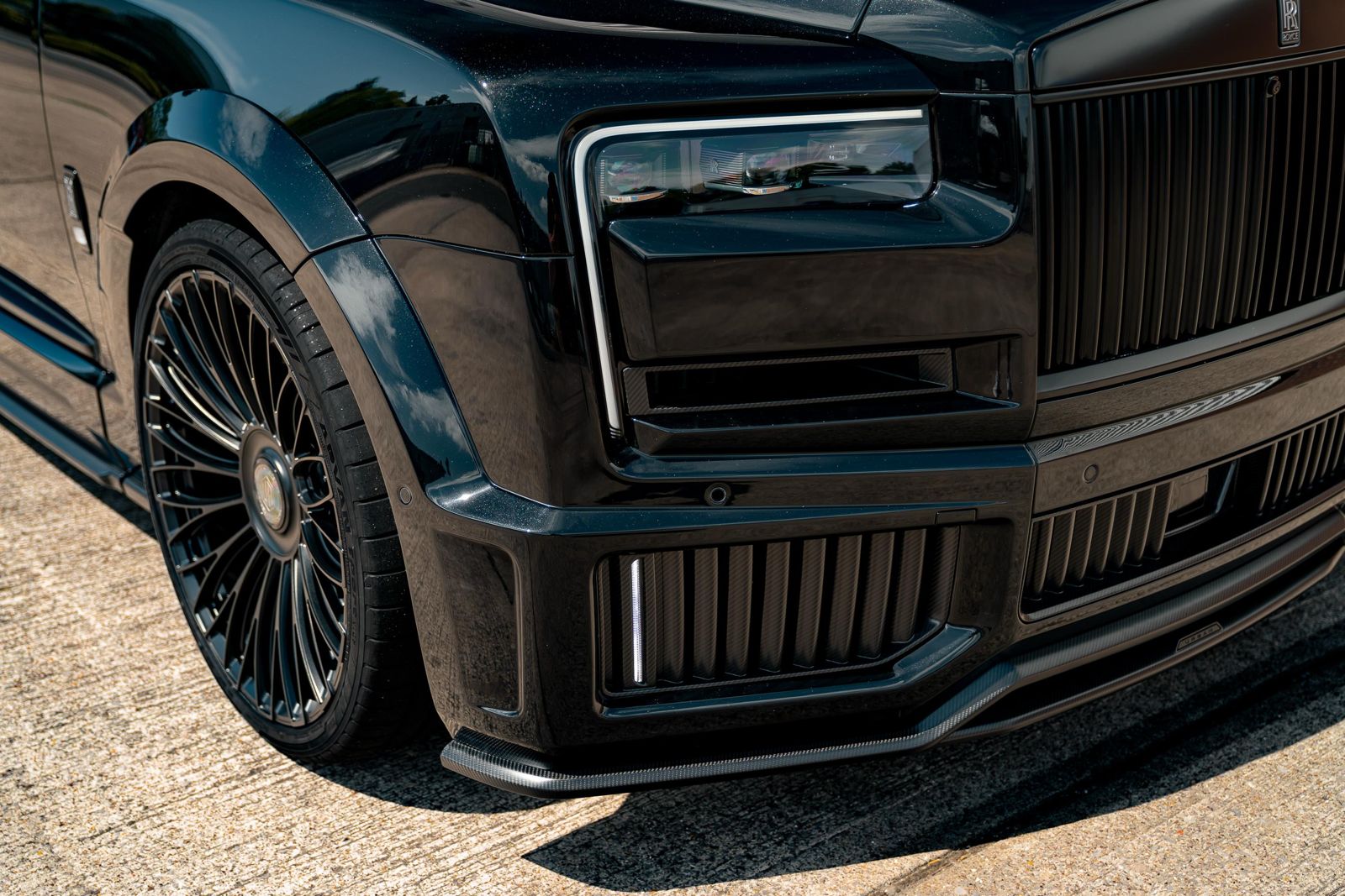 Rolls Royce Cullinan Series 2 Carbon Fiber Widetrack Program