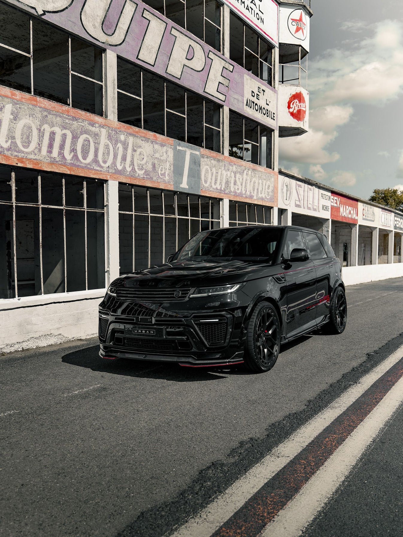 Range Rover Sport L461 XRS Carbon Fiber Widetrack Program
