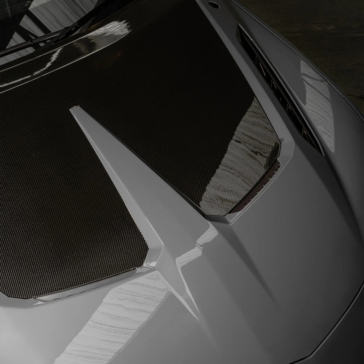 Lamborghini Urus S/Perf Semi-Visual Carbon Fiber Vented Bonnet Assembly