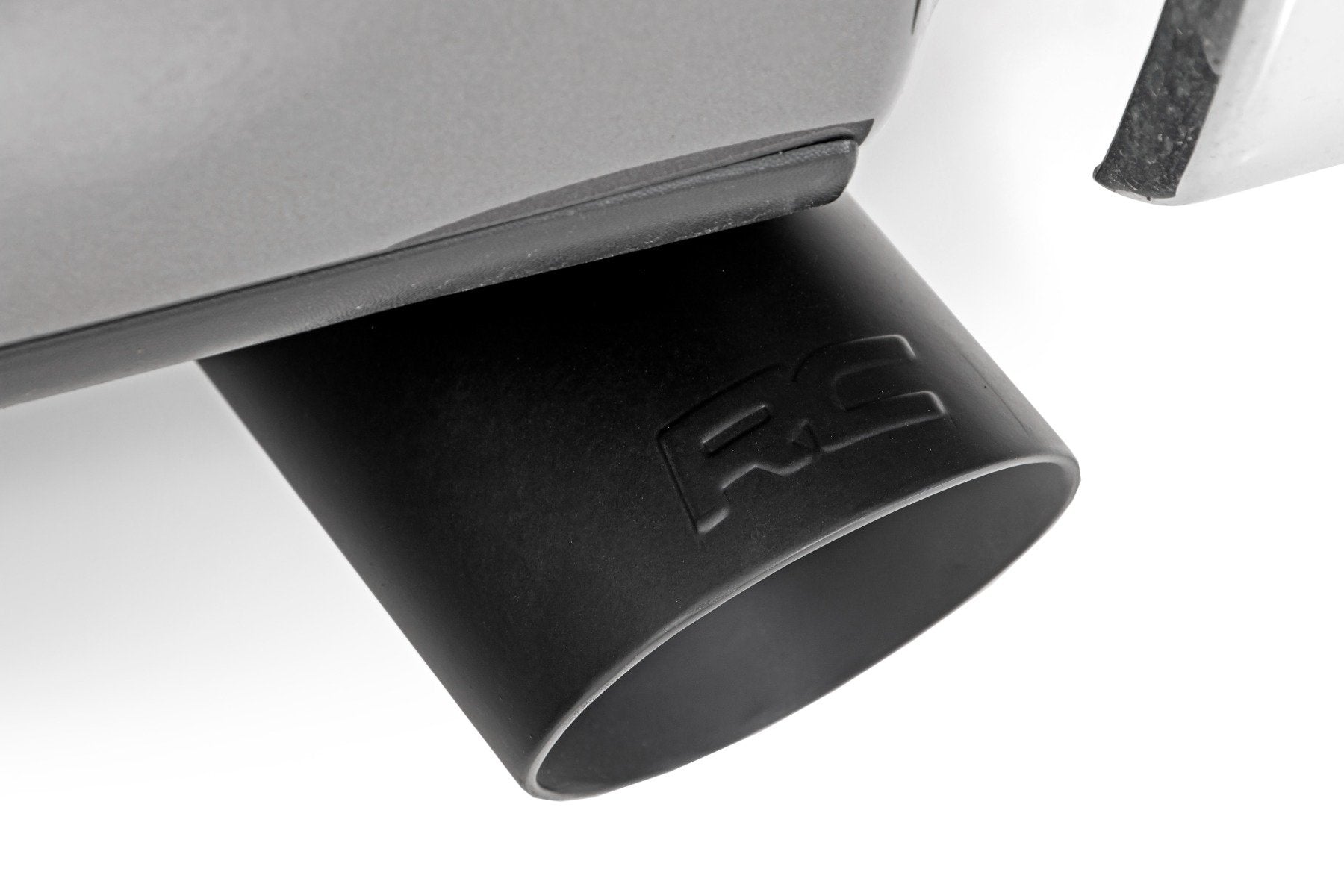 Exhaust Tip | Black | RC Logo | 2.5-3.125 Inch Pipe